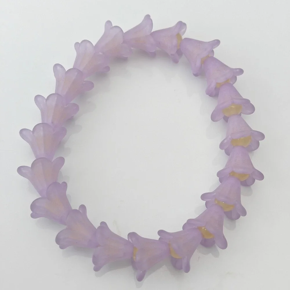 Lavender Purple Frosted Flower Acrylic Stretch Bracelet Yellow Glass Bead Floral
